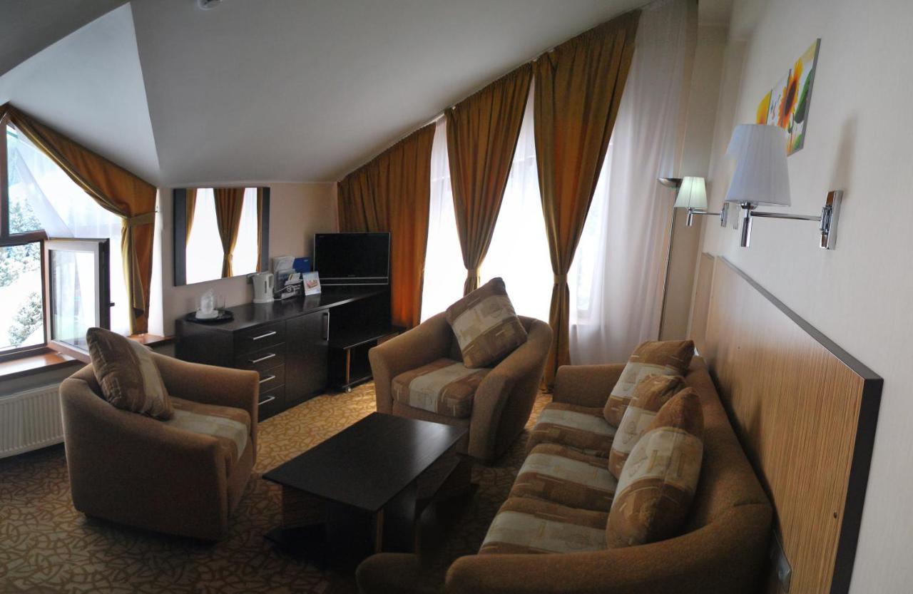 Kapriz Karakol Hotel Kamer foto