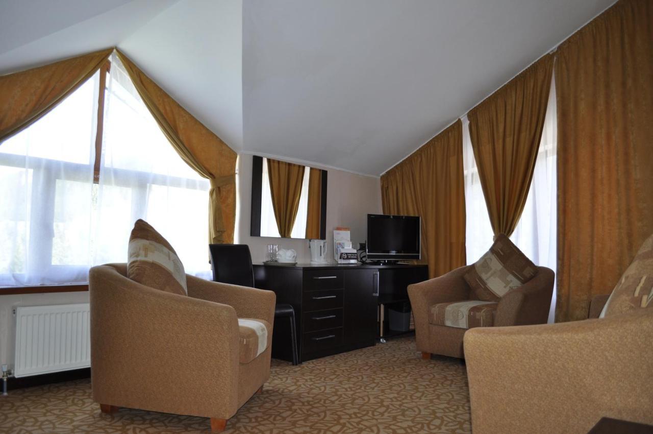 Kapriz Karakol Hotel Kamer foto