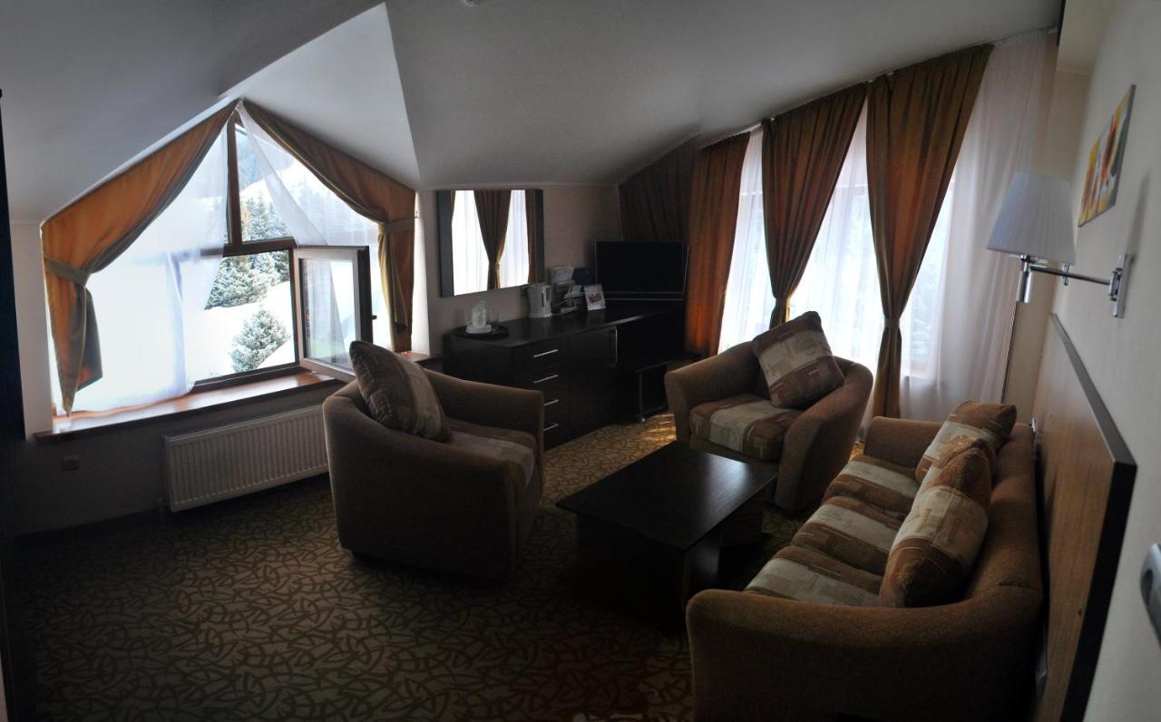 Kapriz Karakol Hotel Kamer foto