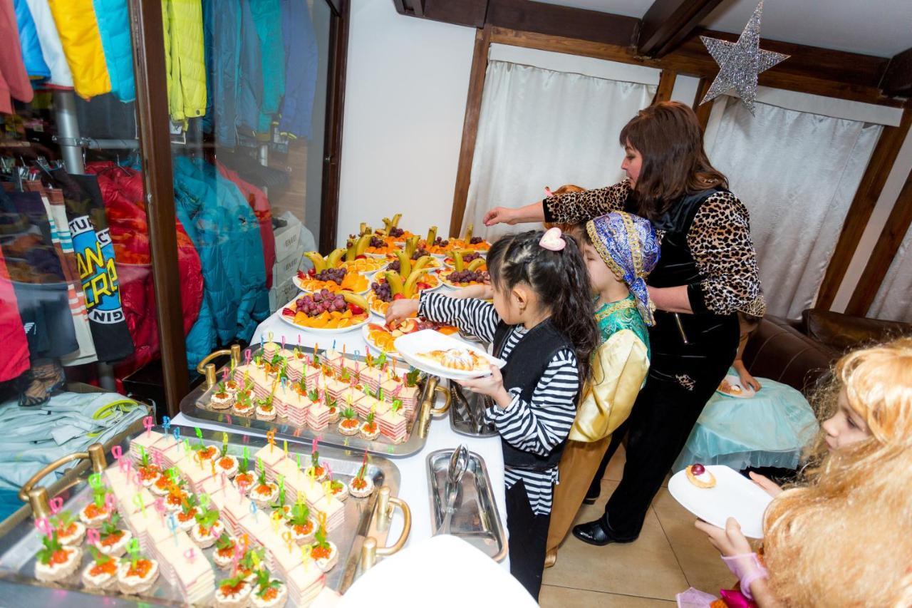 Kapriz Karakol Hotel Buitenkant foto