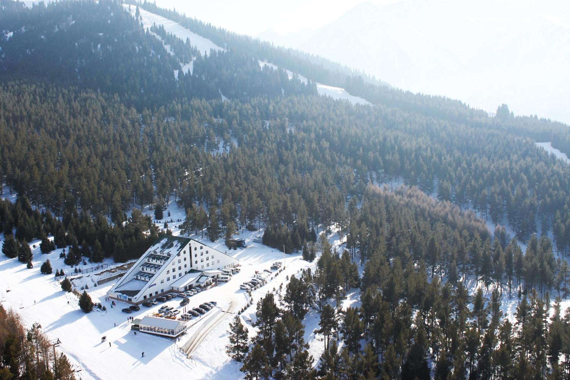 Kapriz Karakol Hotel Buitenkant foto